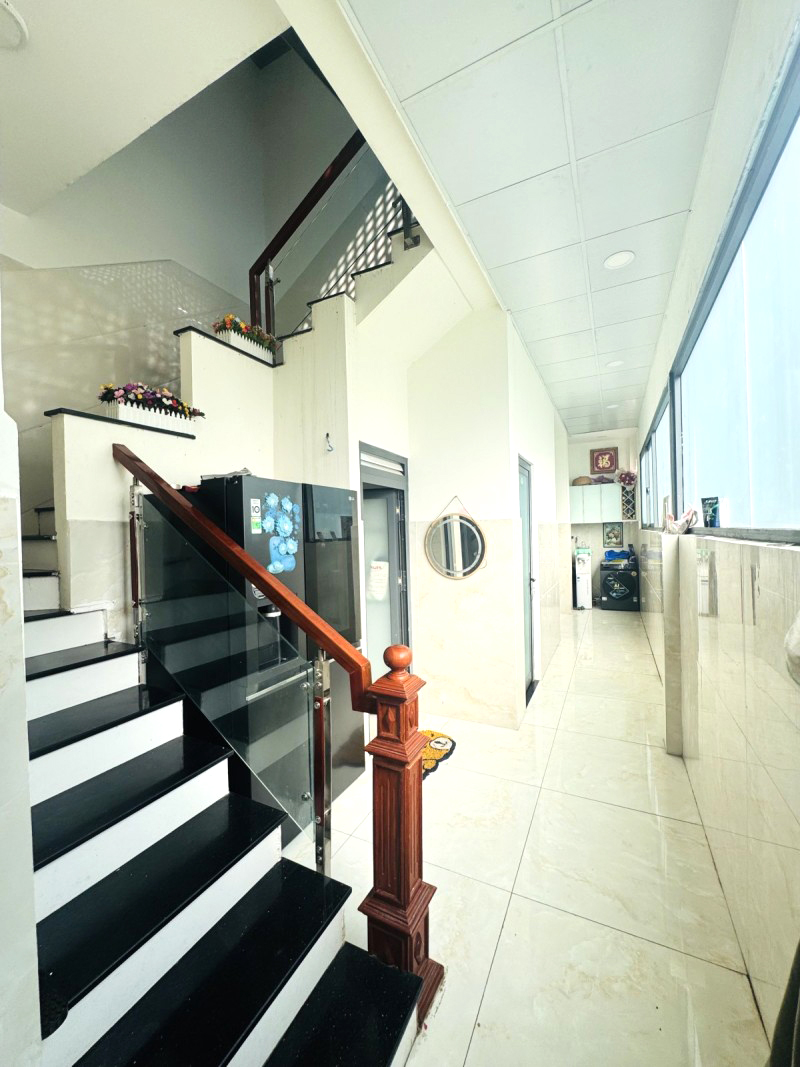 Bán Nhà 3 Tầng  Lô Góc – 2 Mặt Hẻm Xe Hơi – Chỉ 4.85 Tỷ – 77m2_4x19m – Linh Xuân – Thủ Đức. - Ảnh 4